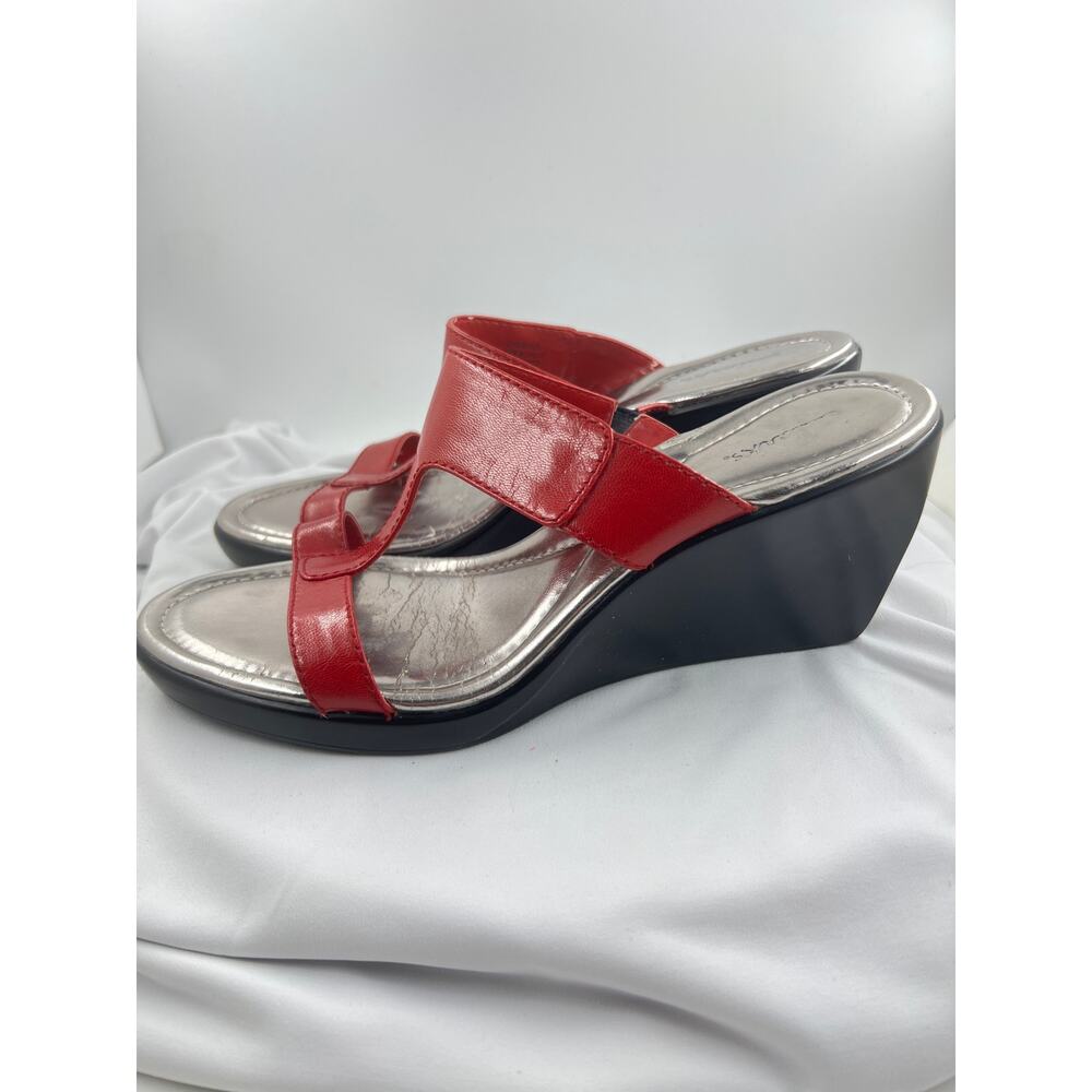 Clarks Red Leather T Strap Wedge Sandals Womens Size 10 Comfort Pop Of Color